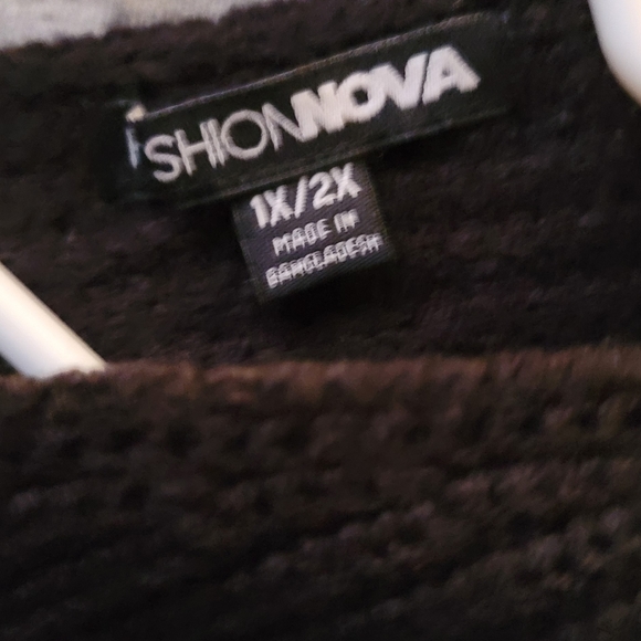 Fashion Nova Black Oversized Twist Sweater - Picture 4 of 8